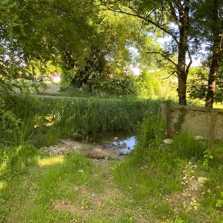 Du Moulin De La Motte * Lignieres-Ambleville