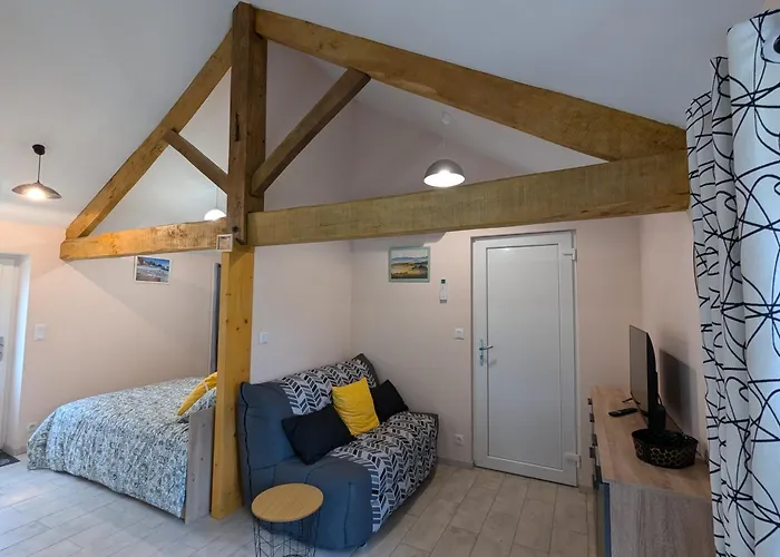 Du Moulin De La Motte * Lignieres-Ambleville